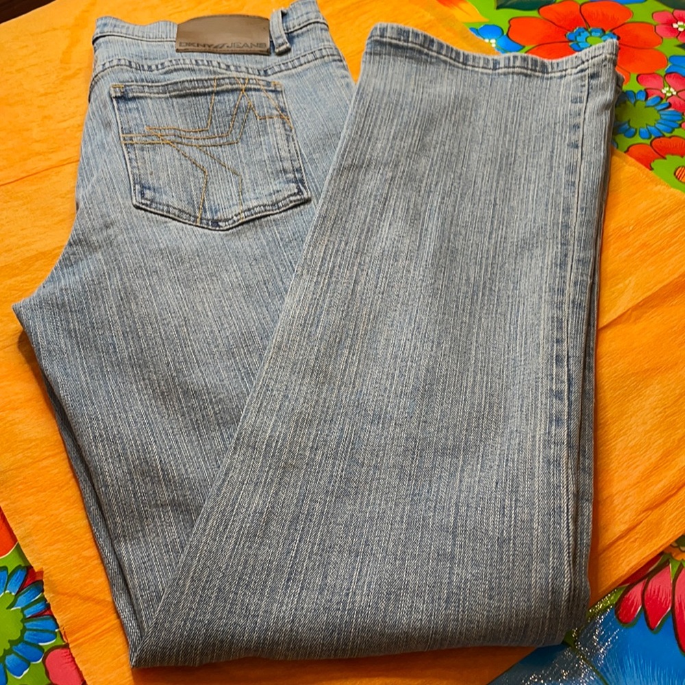 DKNY JEANS